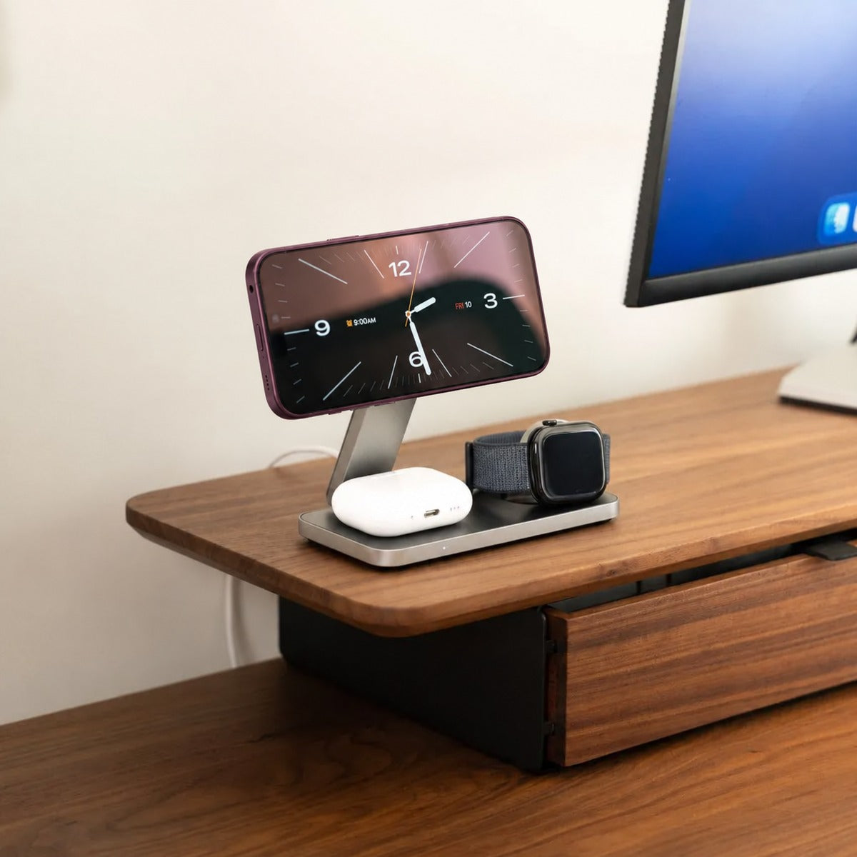 MagFold Base — Cargador 3 en 1 MagSafe (iPhone · Watch · AirPods)